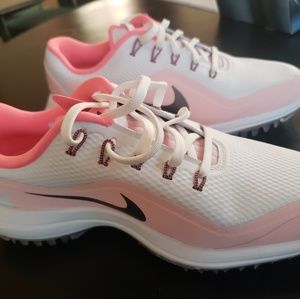 Ladies golf shoes